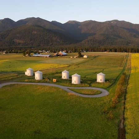 Clark Farm Silos - 5 Silo Mountain View Retreat 卡利斯佩尔 外观 照片