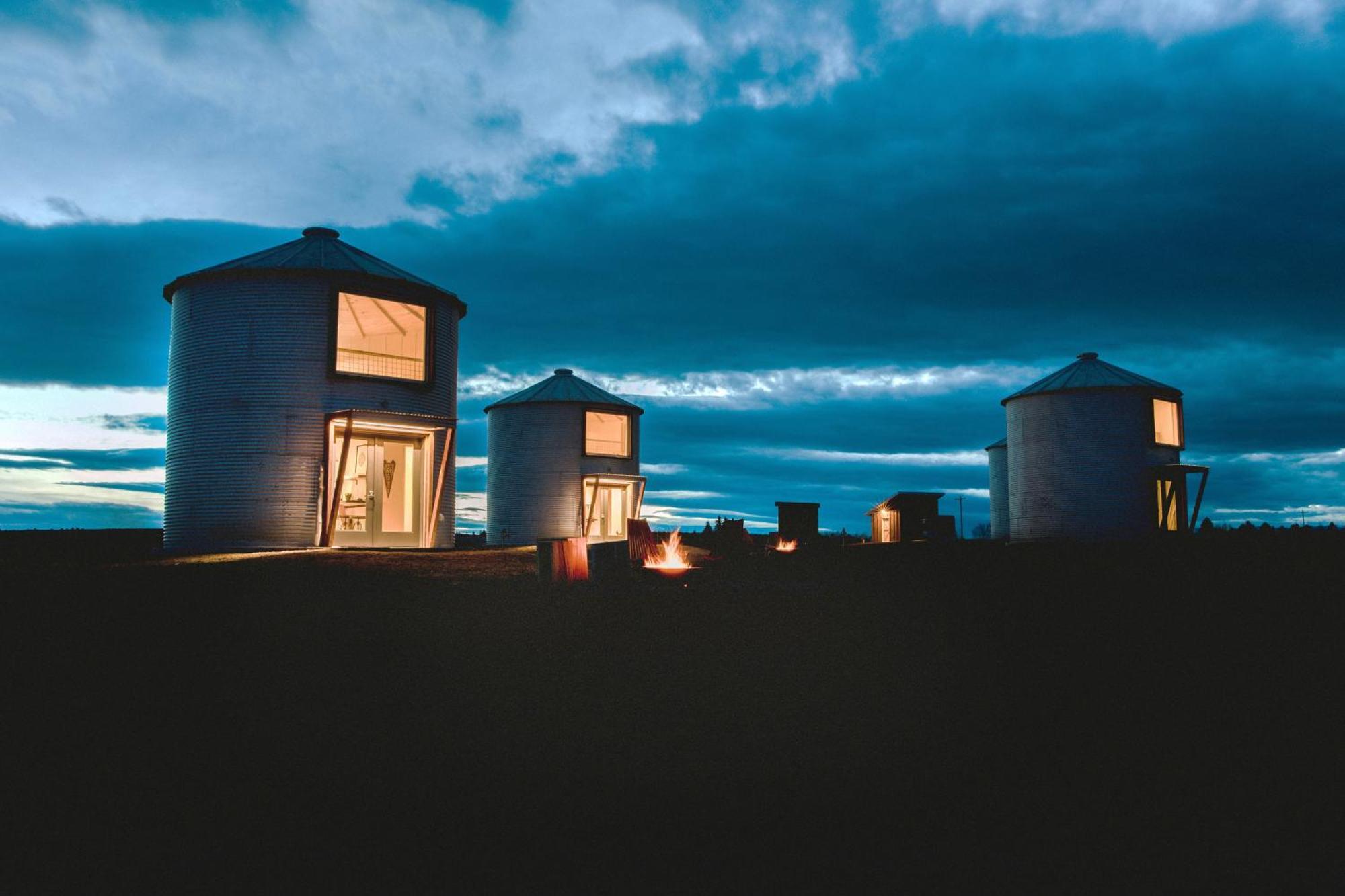 Clark Farm Silos - 5 Silo Mountain View Retreat 卡利斯佩尔 外观 照片