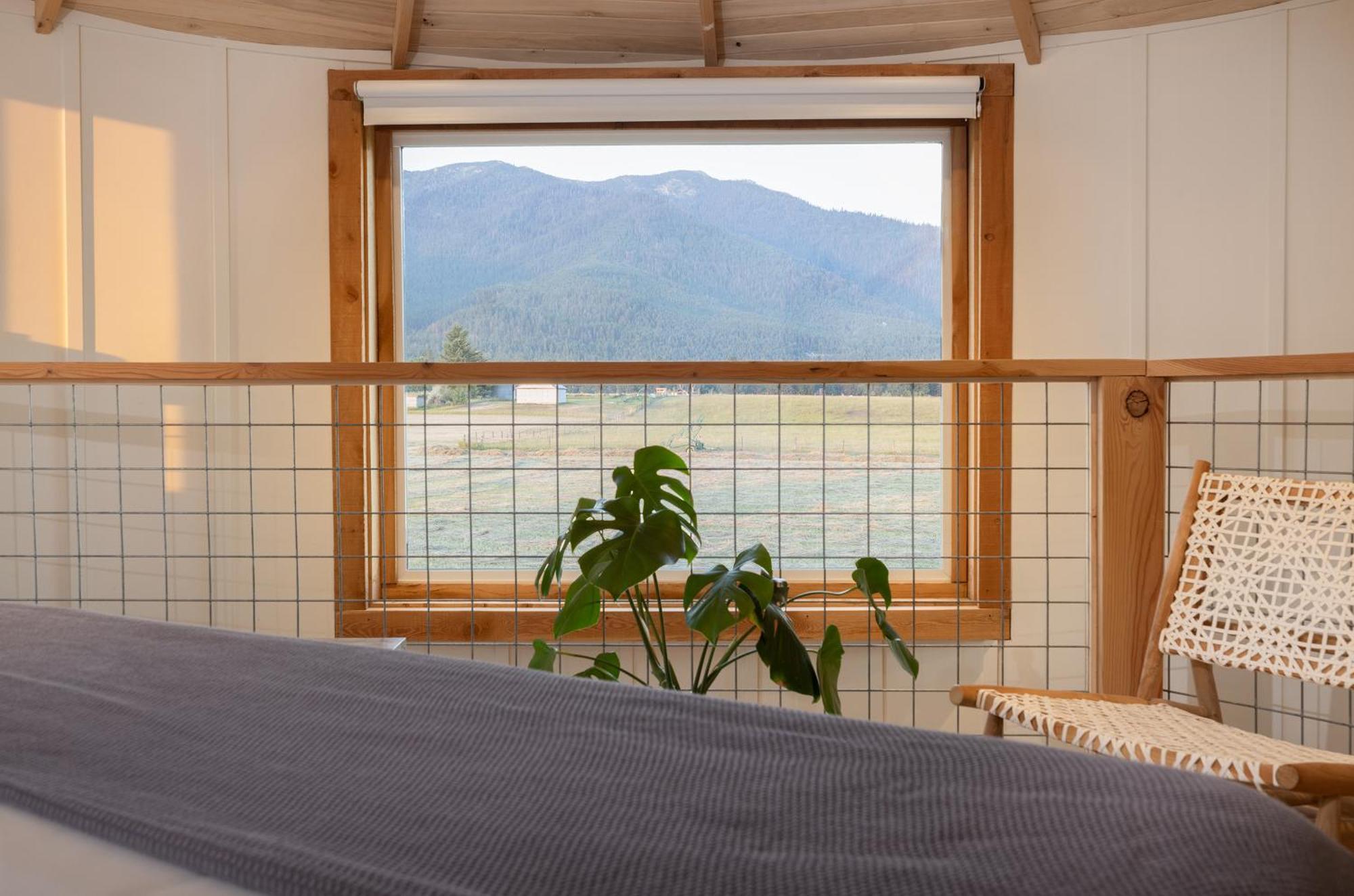 Clark Farm Silos - 5 Silo Mountain View Retreat 卡利斯佩尔 外观 照片